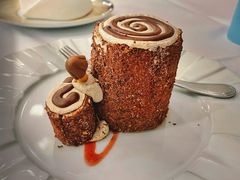 招牌树根蛋糕-莫斯科餐厅
