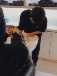 -侨治发型