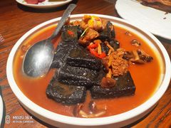 猴头菇酱汁扒黑豆腐-肴约·花园式餐厅(湖里店)