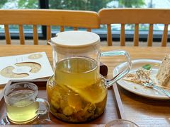 -花苑里咖啡(威远店)