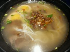 -花溪巷牛肉粉(泉城路店)