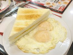 火腿蛋多士-华星冰室(湾仔店)