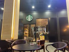 门面-星巴克(杭州湖滨银泰E区店)