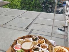 -包整·丝娃娃(一览甲秀楼风景店)