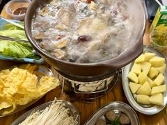 -威邵鸡煲(西华路总店)