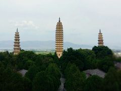 -三塔倒影公园