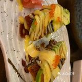炸鸡就比较平常了，不过很脆 环境来说还是有点小