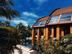 -三亚湾海居铂尔曼度假酒店