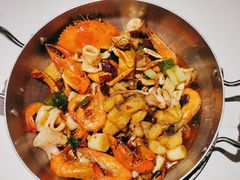 -七欣天香辣蟹火锅(闵行浦江欢乐颂店)