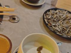 -沪上名羊天下•烤羊腿•东北烧烤•小龙虾(浦东直营总店)