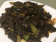 酱爆小白蘑-老舅老蒙肉饼非遗店(一店)