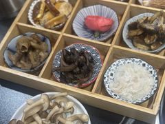 -野菌皇海景野生菌火锅(滨海大道店)