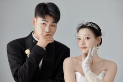 点击看大图 -至臻微拉婚纱摄影