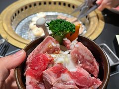 -山川小町·极番烧肉(新地假日广场店)
