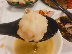 -鲜入围煮花胶鸡海鲜火锅