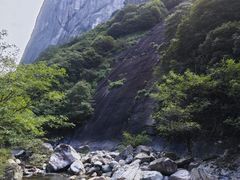 -鄣山大峡谷
