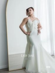 -Lady  Jane高端婚纱礼服馆