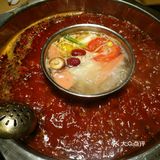 菜品食材很新鲜，毛肚是软糯的感觉我很喜欢！