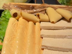 -晓宇重庆火锅(西安荟聚店)