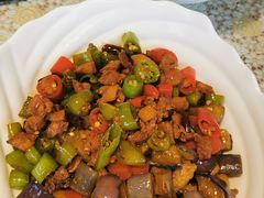 茄子肉丁小公鸡双拼拌面-文三里屯面馆(三里屯店)