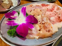 白肉拼盘-蒜香焼肉PURUSHIN(马场路店)