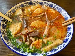 小潘特色鸭血粉丝汤-小潘记鸭血粉丝汤