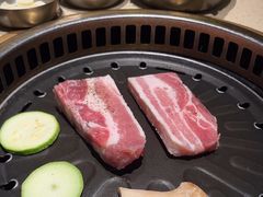 -蚂蚁洞·烤肉大营地(上海静安大悦城店)