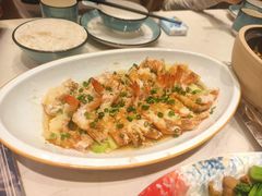开边罗氏虾蒸丝瓜-常来小聚·广州非遗传承餐厅(高德置地店)