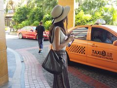 -三亚湾海居铂尔曼度假酒店