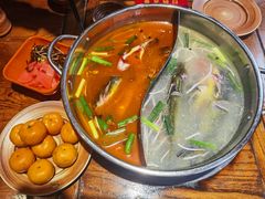 -快活林酸汤鱼鲜品火锅店(甲秀楼店)