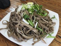 -溢心园香河肉饼总店