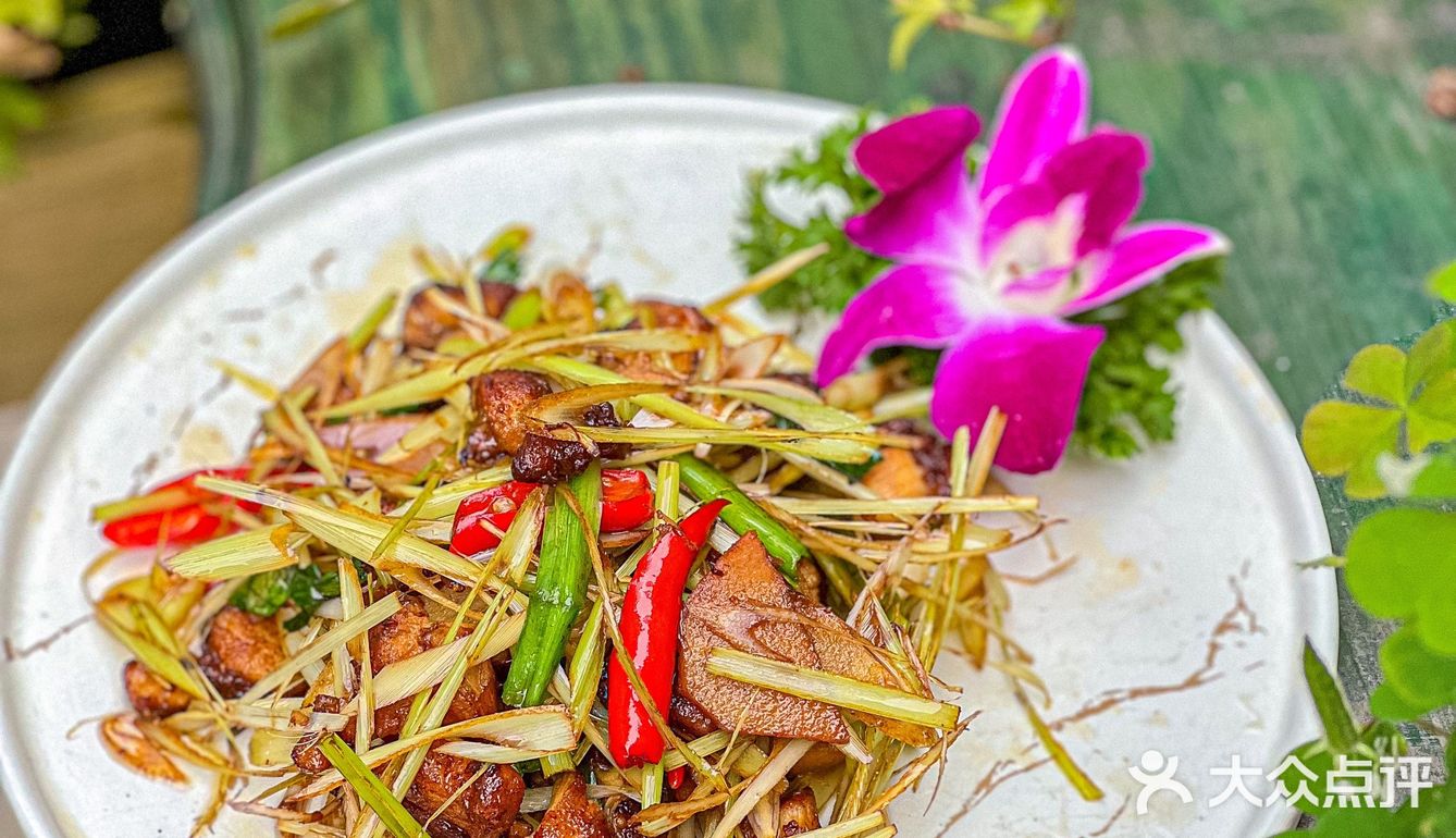 今天就解锁一家隐藏在东门的宝藏泰式料理专门店