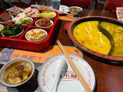 -万小鍋·酸汤肥牛火锅(苏宁广场店)