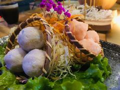 -湊湊火锅·茶憩(杭州湖滨银泰in77店)