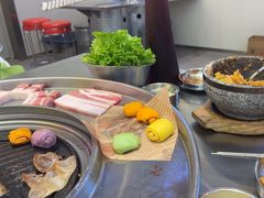 -哈哈碳都·牛肋条无限自助烤肉(宝龙店)