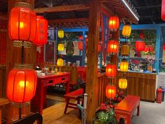 -宽板凳老灶火锅(台湾街店)
