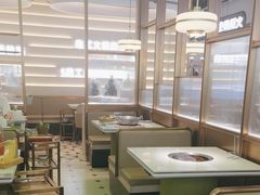 -洪氏嗨捞·广东猪肚鸡·椰子鸡火锅(西咸万象城店)