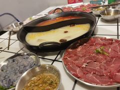 -鹿鸣山草本茶香火锅(园西路店)
