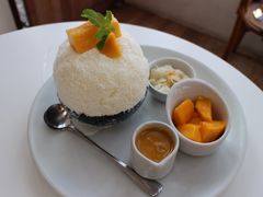 芒果雪冰-Cheevit Cheeva(Sirimangkalajarn)