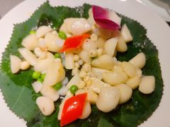 湖中炒三白-姑苏家宴·苏帮菜·松鼠桂鱼(苏州总店)
