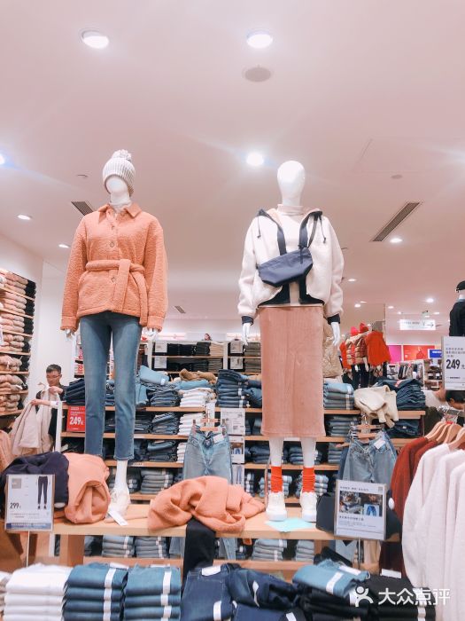 优衣库(郑州丹尼斯大卫城店)图片