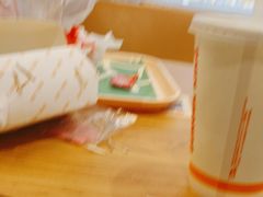 -麦当劳(世界城广场店)