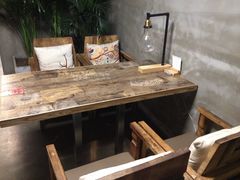 -HIGH FIVE哈福手工汉堡(桂林路店)