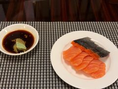 -广州万富希尔顿酒店·感趣自助餐厅·金秋蟹宴生蚝海鲜刺身