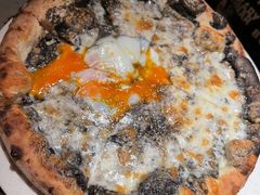 黑松露披萨-IL TEATRO 精品意大利餐厅