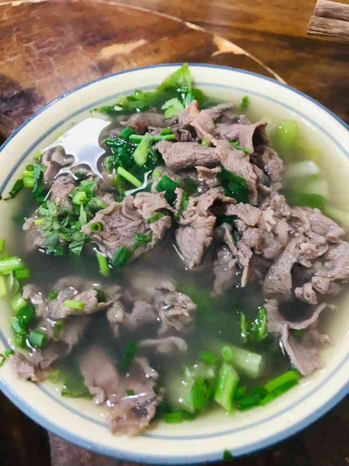 杨记苏稽桥头跷脚牛肉-"这一圈其实翘脚牛肉还蛮多的,这一家应该是.