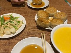 -清真吴记门钉肉饼·喜多利