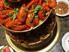 -沪小二炭火蛙锅(淮海中路美食不夜城店)