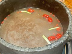 野生菌石锅土鸡-蘑界·野生菌火锅(深业上城店)