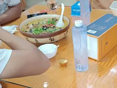 -凤百年大骨鸡饭庄